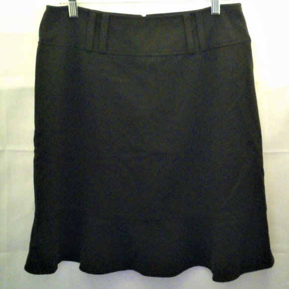 Straight Skirt w/Peplum Flounce & Wide Belt Loops - Picture 1 of 4